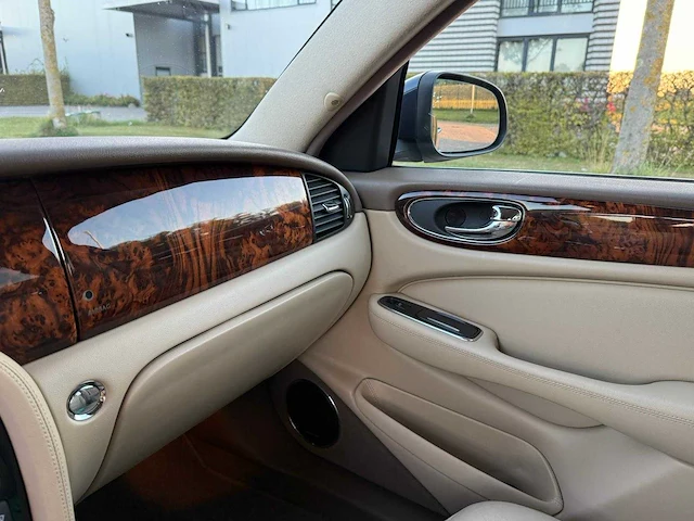 Jaguar xj 2.7d v6 portfolio , rt-645-n - afbeelding 10 van  25