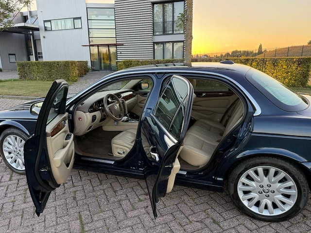 Jaguar xj 2.7d v6 portfolio , rt-645-n - afbeelding 11 van  25
