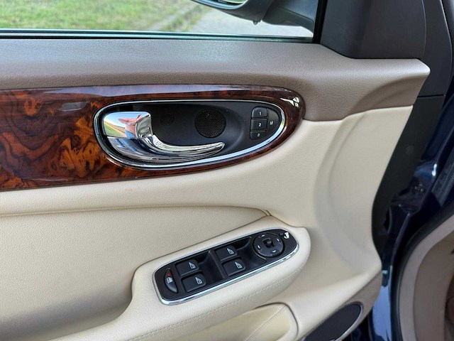 Jaguar xj 2.7d v6 portfolio , rt-645-n - afbeelding 3 van  25