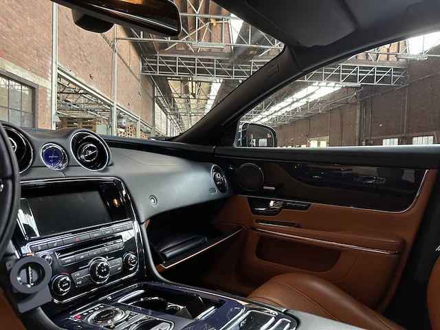 Jaguar xj 3.0 v6d portfolio 275pk 2012, 70-xsg-8 - afbeelding 8 van  40