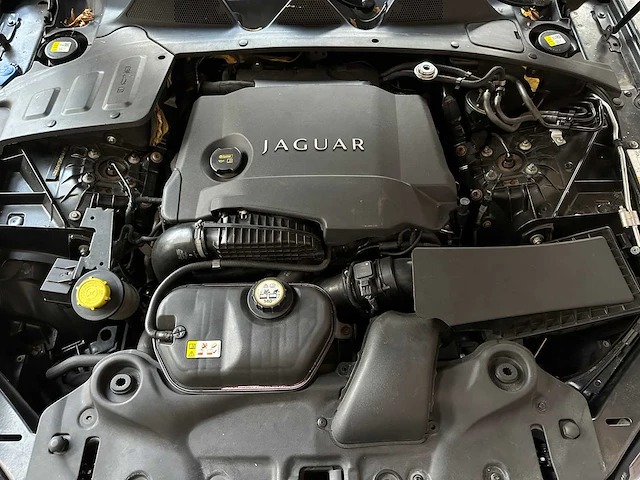 Jaguar xj 3.0 v6d portfolio 275pk 2012, 70-xsg-8 - afbeelding 31 van  40