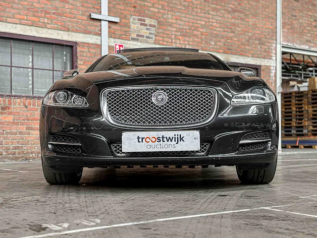 Jaguar xj 3.0 v6d portfolio 275pk 2012, 70-xsg-8 - afbeelding 36 van  40