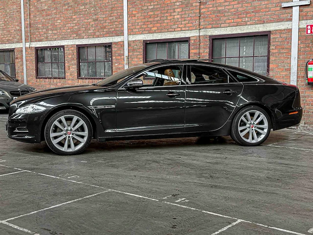 Jaguar xj 3.0 v6d portfolio 275pk 2012, 70-xsg-8 - afbeelding 38 van  40