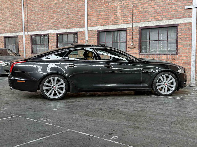 Jaguar xj 3.0 v6d portfolio 275pk 2012 - afbeelding 4 van  40
