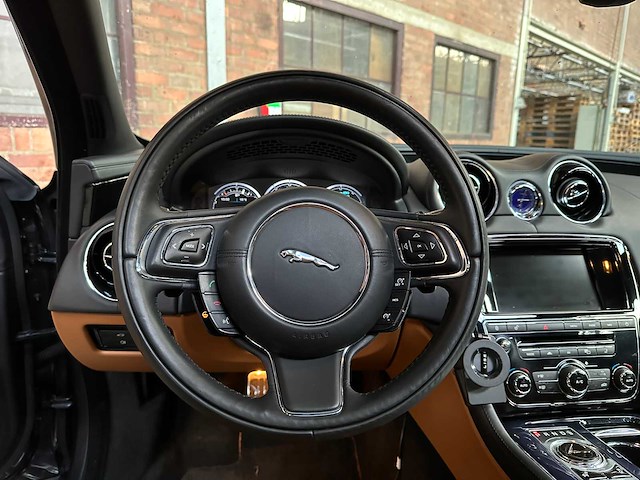Jaguar xj 3.0 v6d portfolio 275pk 2012 - afbeelding 7 van  40