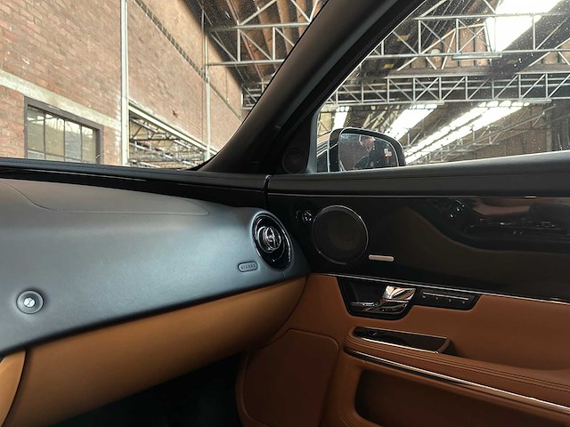 Jaguar xj 3.0 v6d portfolio 275pk 2012 - afbeelding 17 van  40
