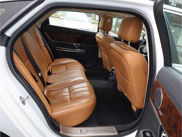 Jaguar xj 3.0l sc v6 2014 - afbeelding 8 van  28