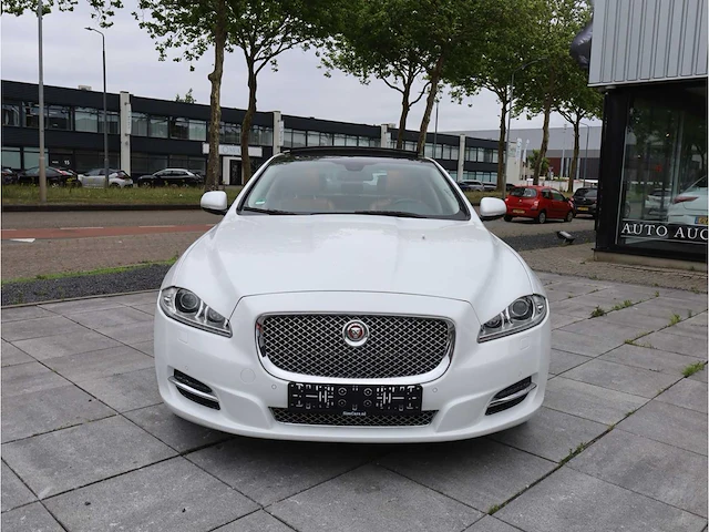 Jaguar xj 3.0l sc v6 2014 - afbeelding 27 van  28