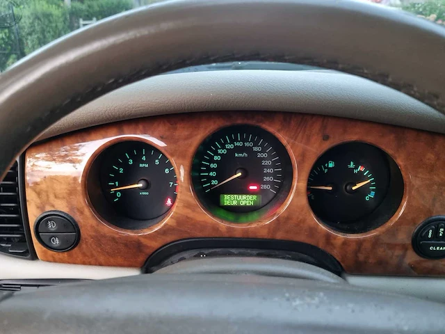Jaguar xj 3.2 v8 executive automaat, 38-ff-rt - afbeelding 11 van  19