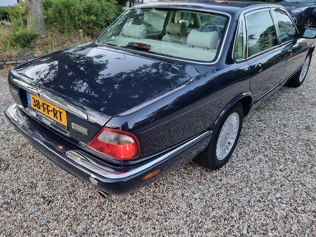Jaguar xj 3.2 v8 executive automaat, 38-ff-rt - afbeelding 12 van  19
