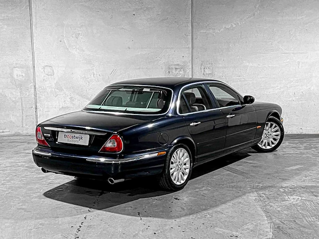 Jaguar xj 3.5 v8 258pk 2003, nl-kenteken - afbeelding 3 van  48