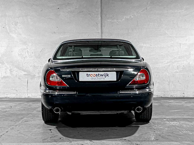 Jaguar xj 3.5 v8 258pk 2003, nl-kenteken - afbeelding 4 van  48