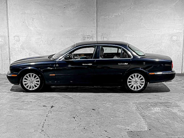 Jaguar xj 3.5 v8 258pk 2003, nl-kenteken - afbeelding 9 van  48