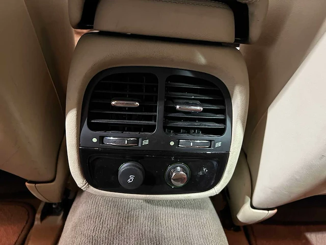 Jaguar xj 3.5 v8 258pk 2003, nl-kenteken - afbeelding 30 van  48