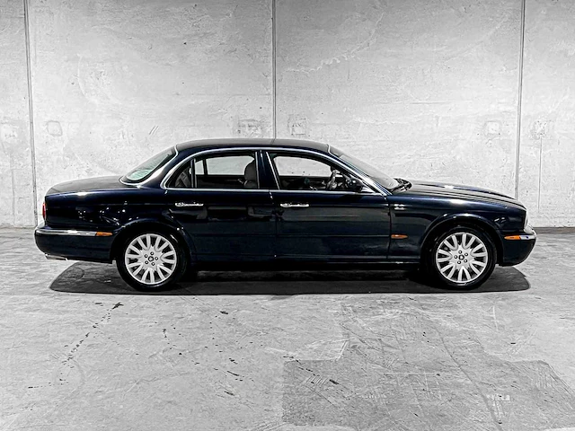 Jaguar xj 3.5 v8 258pk 2003, nl-kenteken - afbeelding 48 van  48