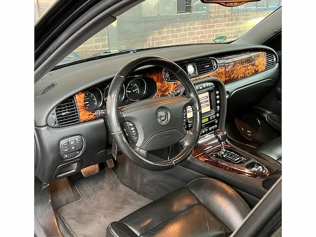 Jaguar xj 4.2 v8 super 396pk 2003, tx-524-x - afbeelding 17 van  45