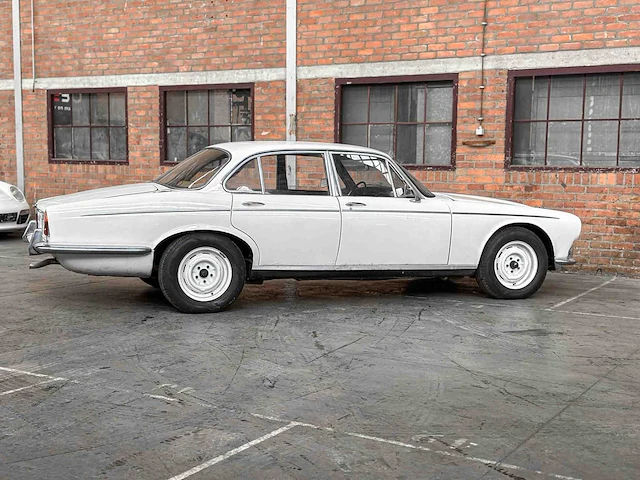 Jaguar xj type 1 2.8 142pk 1970 olditmer - afbeelding 13 van  30