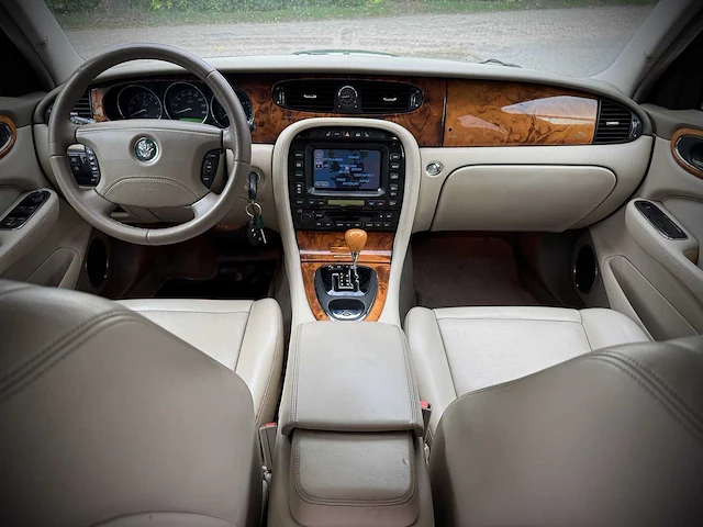 Jaguar xj xj6 3.0 v6 executive origineel nederlands nap 30-pr-tn - afbeelding 6 van  16