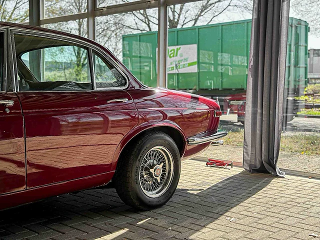 Jaguar xj12 5.3 v12 serie 1 265pk 1973 - afbeelding 45 van  48