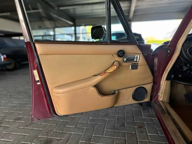 Jaguar xj12 5.3 v12 serie 1 265pk 1973 - afbeelding 35 van  48