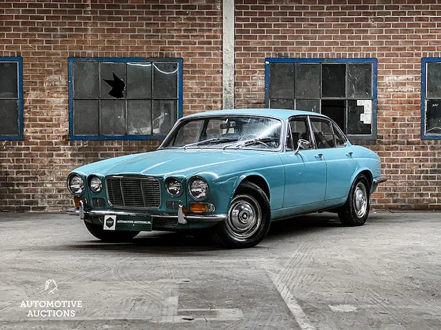 Jaguar xj6 4.2 v8 186pk 1972 -youngtimer- - afbeelding 1 van  32