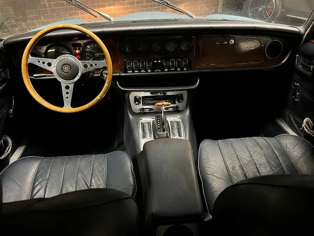 Jaguar xj6 4.2 v8 186pk 1972 -youngtimer- - afbeelding 14 van  32