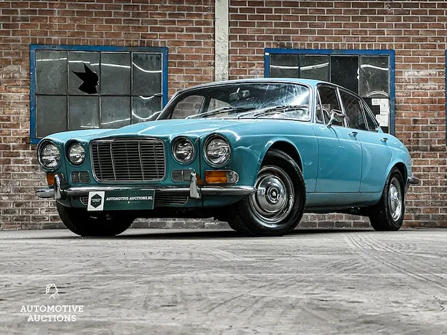 Jaguar xj6 4.2 v8 186pk 1972 -youngtimer- - afbeelding 12 van  32