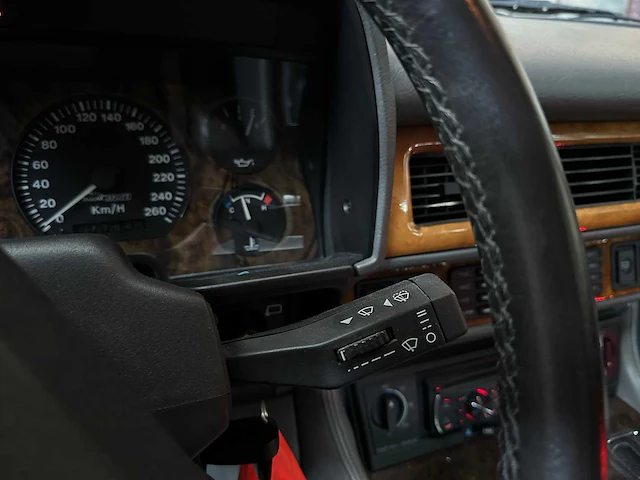 Jaguar xjr-s coupé 6.0 v12 330pk 1993 phase 2 youngtimer - afbeelding 23 van  39