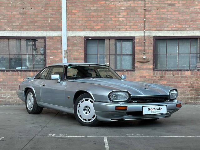 Jaguar xjr-s coupé 6.0 v12 330pk 1993 phase 2 youngtimer - afbeelding 7 van  39