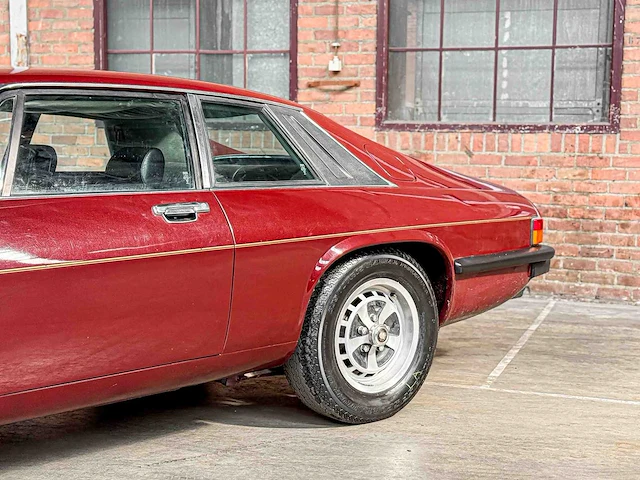 Jaguar xjs 5.3 v12 coupé 295pk 1977 (origineel-nl), pt-03-fn - afbeelding 30 van  35