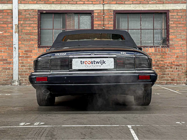 Jaguar xjs convertible 4.0 6-in-lijn 240pk 1996 - afbeelding 3 van  36