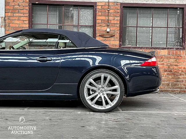Jaguar xk 4.2 v8 convertible 297pk 2006, p-495-bg - afbeelding 37 van  74