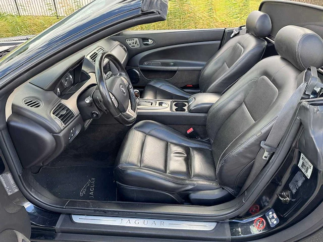 Jaguar xk 4.2 v8 convertible 49-tf-pj - afbeelding 31 van  46