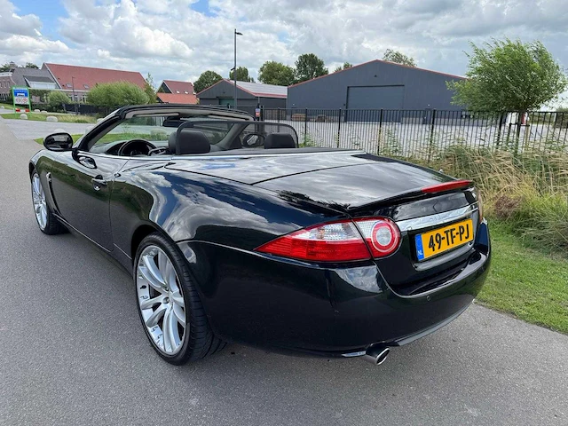 Jaguar xk 4.2 v8 convertible 49-tf-pj - afbeelding 23 van  46