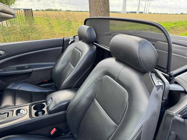 Jaguar xk 4.2 v8 convertible 49-tf-pj - afbeelding 35 van  46