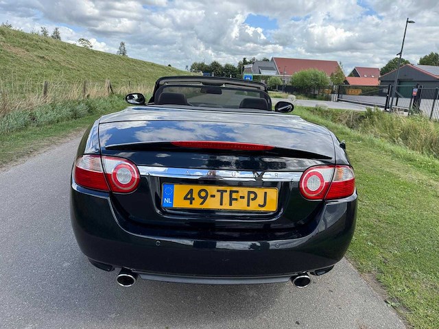 Jaguar xk 4.2 v8 convertible 49-tf-pj - afbeelding 29 van  46