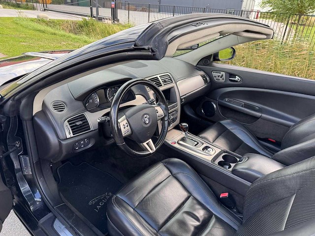 Jaguar xk 4.2 v8 convertible 49-tf-pj - afbeelding 30 van  46