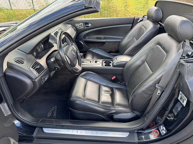 Jaguar xk 4.2 v8 convertible 49-tf-pj - afbeelding 31 van  46