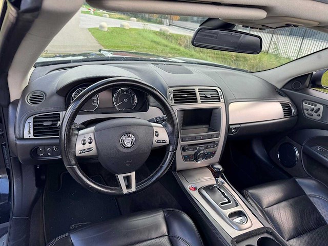 Jaguar xk 4.2 v8 convertible 49-tf-pj - afbeelding 32 van  46