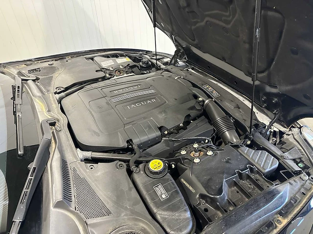 Jaguar xk 5.0 v8 conv. portf. t-016-lx - afbeelding 16 van  25