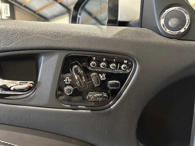 Jaguar xk 5liter v8 convertible duits kenteken - afbeelding 15 van  31