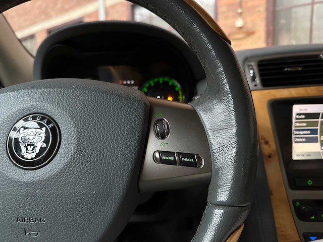 Jaguar xk coupe 4.2 v8 300pk 2006 youngtimer (53.000 km) - afbeelding 16 van  42