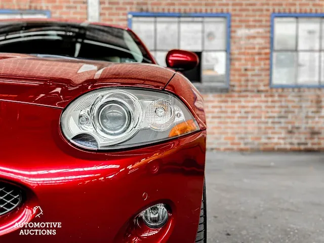 Jaguar xk coupe 4.2 v8 300pk 2007 -youngtimer- - afbeelding 34 van  46