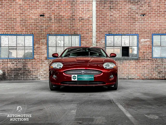 Jaguar xk coupe 4.2 v8 300pk 2007 -youngtimer- - afbeelding 43 van  46