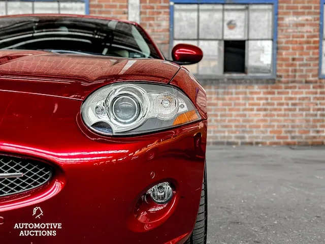 Jaguar xk coupe 4.2 v8 300pk 2007 -youngtimer- - afbeelding 45 van  46