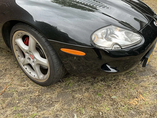 Jaguar xkr 4.0 coupe (2000) - afbeelding 12 van  38