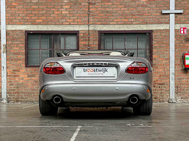 Jaguar xkr 4.0 v8 convertible 363pk 2001 (lpg) , n-457-kk youngtimer - afbeelding 3 van  37