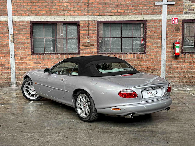 Jaguar xkr 4.0 v8 convertible 363pk 2001 (lpg) , n-457-kk youngtimer - afbeelding 7 van  37