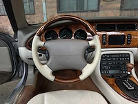 Jaguar xkr 4.0 v8 convertible 363pk 2001 (lpg) , n-457-kk youngtimer - afbeelding 11 van  37