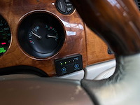 Jaguar xkr 4.0 v8 convertible 363pk 2001 (lpg) , n-457-kk youngtimer - afbeelding 16 van  37